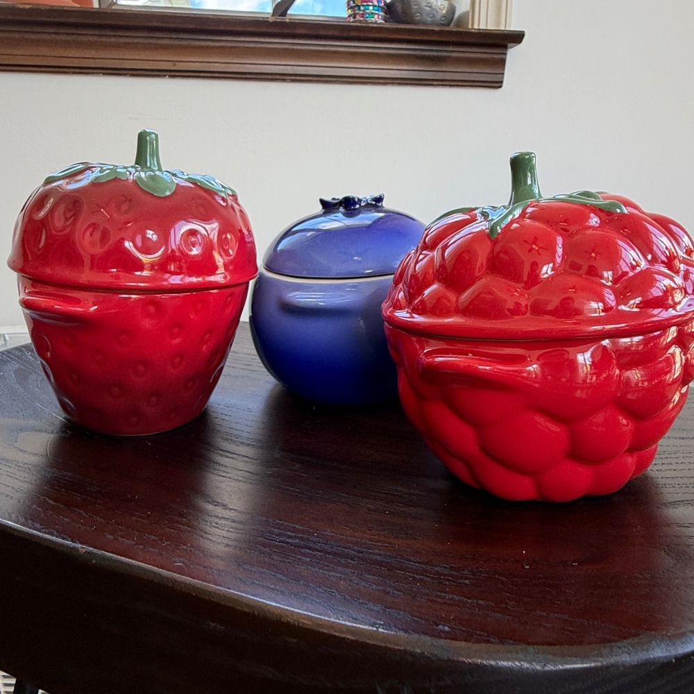Le Creuset Set 3 Fruit Cocottes Raspberry Strawberry Blueberry Discontinued rare
